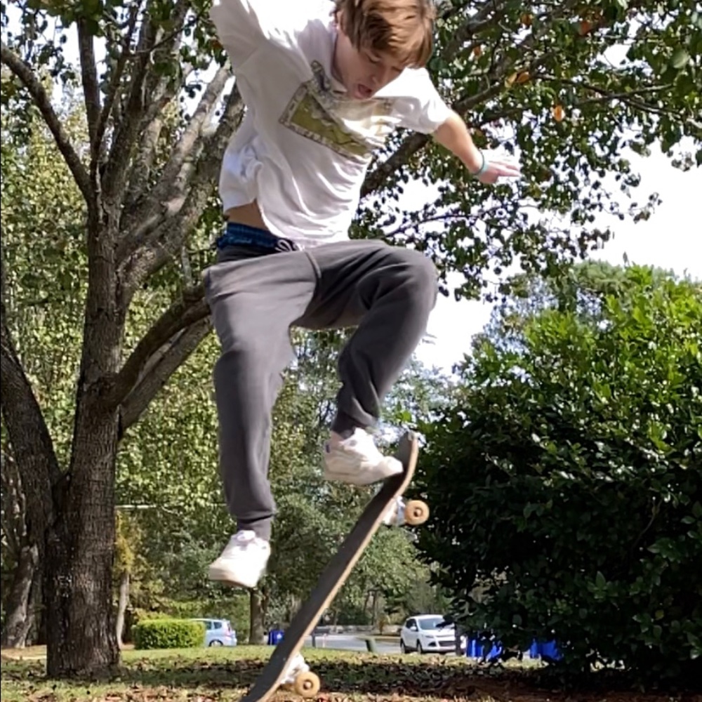 Meet your Posher, Henry